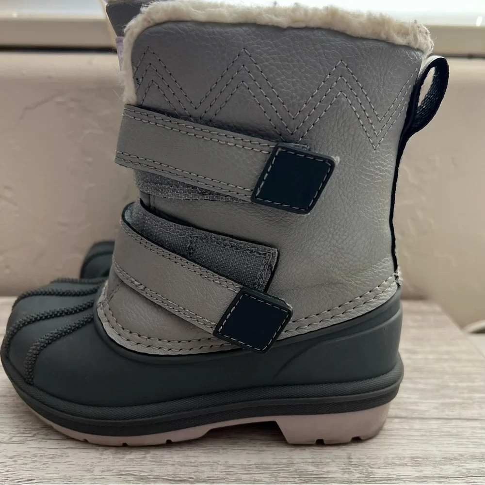 Cat & Jack | Snow Boots | Toddler Size 7 | Gray and Purple | Waterproof